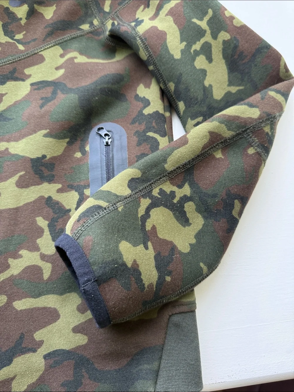 Kids nike tech Camo Full‑Zip Hooded Jacket - Green Camo size Med. Like new.